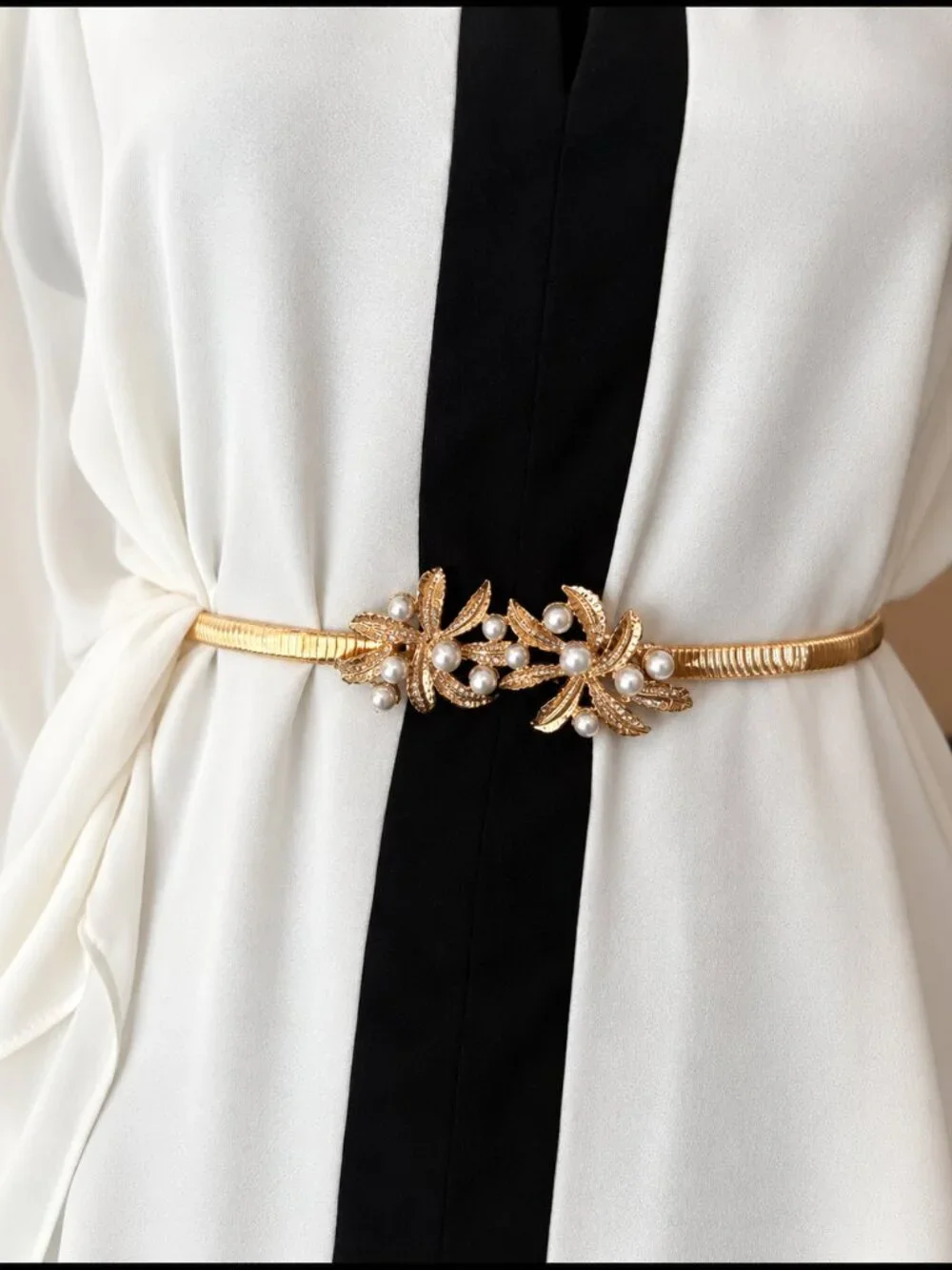 Gold Stretch Belt – 1980s Inspired Faux Pearl Beaded Buckle